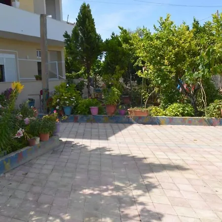In Guest - Welcomen In Vila Sinomati - 3 Penzion Vlorë