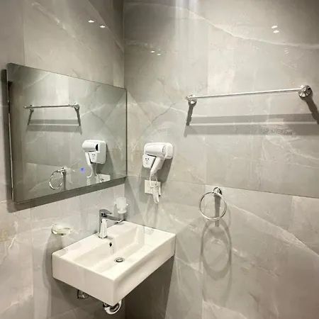 Penzion In Guest - Welcomen In Vila Sinomati - 3