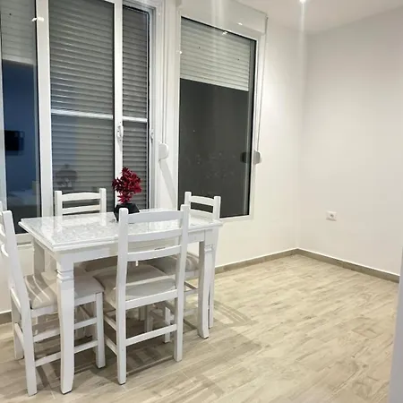 Penzion In Guest - Welcomen In Vila Sinomati - 3 *
