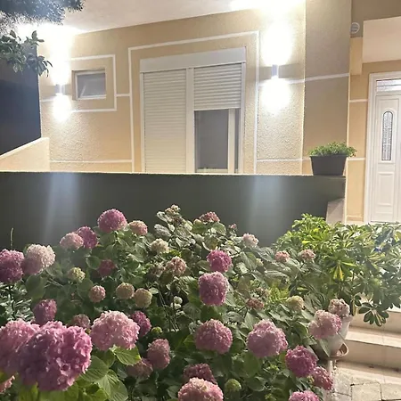 Penzion In Guest - Welcomen In Vila Sinomati - 3 *