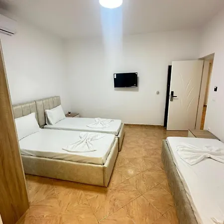 In Guest - Welcomen In Vila Sinomati - 3 Penzion *